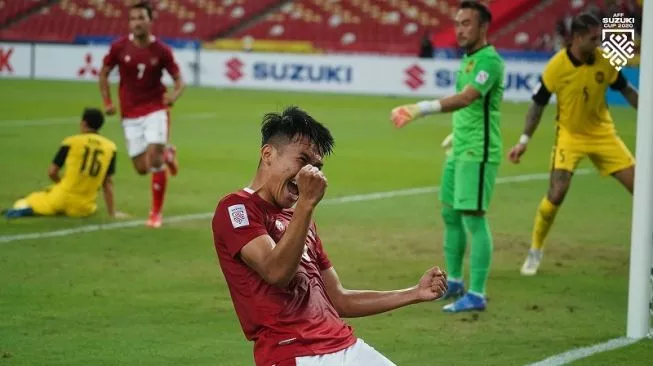 Timnas Indonesia dan Malaysia 4-1 pada laga Piala AFF 2020 di National Stadium, Singapura, Minggu (19/12/2021) malam WIB. (Foto: Twitter AFF)