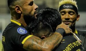 Barito Putera menekuk Persela Lamongan 4-2, Jumat (18/2/2022). (Foto: Instagram Baritoputeraofficial)