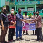 Serikat Media Siber Banjar – Banjarbaru Serahkan Bantuan Masker ke Ponpes di Martapura