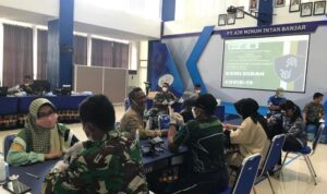 Para Pegawai Beserta Keluarga Ikuti Vaksinasi Covid-19