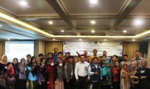 Pelaksanaan peningkatan kapasitas fasilitator Kabupaten Tanah Bumbu dilaksanakan di Hotel Rattan In Banjarmasin. (Foto: Tim Ekspos SMK PP Negeri Banjarbaru)