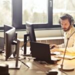 Ini Lima Keuntungan Anda Punya Pasangan Workaholic