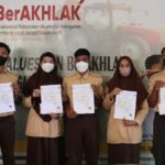 Siap Majukan Sektor Pertanian, Kementan Melalui SMKPP Negeri Banjarbaru Luluskan 81 Siswa XII