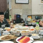 Paman Birin Menjamu Makan Malam Sang Raja Dangdut