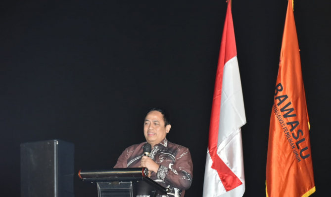 Anggota Bawaslu Puadi pada Rapat Pemantapan Pola Penanganan Tindak Pidana Pemilihan Umum Tahun 2024, Kamis (15/9/2022) di Kota Batu Malang. (Foto: Bawaslu RI)