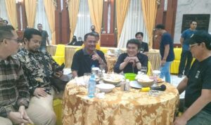 Rhoma Irama Tak Disangka Kunjungi Paman Birin dan Warga Pasar Jati