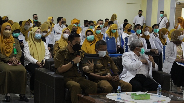 Lembaga Akreditasi Rumah Sakit Damar Husada Paripurna (LARS DHP) bersama Rumah Sakit Daerah (RSD) Idaman Kota Banjarbaru menyelenggarakan survei simulasi akreditasi paripurna, Senin (10/10/2022). (Foto: Humas RSD Idaman Kota Banjarbaru)