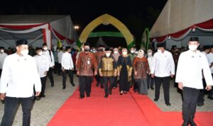 Wakil Presiden RI Pakai Kain Sasirangan Khas Kalimantan Selatan