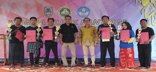 Pemenang Lomba Musik Panting di Halaman Museum Lambung Mangkurat Provinsi Kalimantan Selatan, 10 September 2022. (Foto: Museum Lambung Mangkurat)