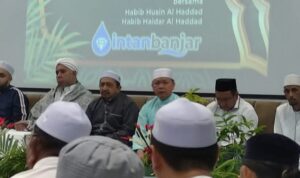 Habib Husin Al Haddad Tausiah Pada Pelaksanaan Maulid di PTAM Intan Banjar