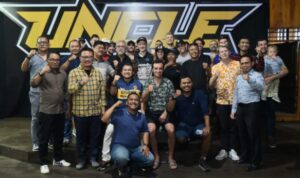 Jamuan makan malam untuk Iwan Fals dan rider Uncle Hard Enduro di Kiram Park, Jumat (25/11/2022) malam. (Foto: Adpim Setdaprov Kalsel)