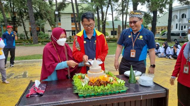 Peringatan Hari Ulang Tahun atau Dies Natalies ke 67 SMK-PP N Banjarbaru. (Foto: Tim Ekspos SMK PP Negeri Banjarbaru)