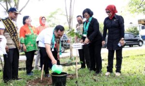 Aditya Mufti Ariffin Canangkan Satu Anak Satu Pohon