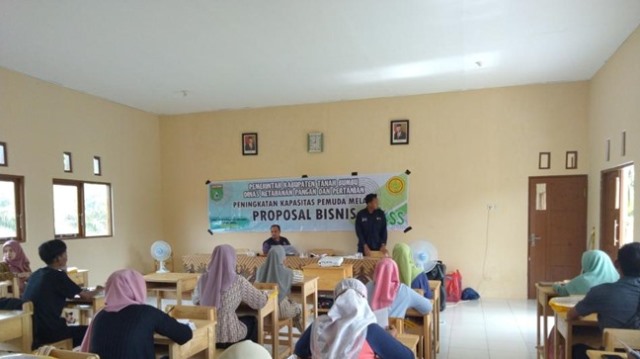 PPIU Kalsel menggelar Pelatihan berupa Proposal Bisnis selama 2 hari terhitung sejak Senin (07/10/2022). (Foto: Tim Ekspos SMK PP Negeri Banjarbaru)