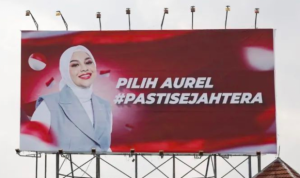 Viral Baliho Aurel Hermansyah di Jakarta Barat, PILIH AUREL #PASTI SEJAHTERA