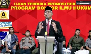 Wakapolres Banjar Kompol Mohammad Fihim ujian terbuka secara online, Sabtu (10/12/2022) melalui ruang BCC Polres Banjar. (Foto: Humas Polres Banjar/Katajari.com)