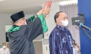 Direktur PT Air Minum Intan Banjar H Syaiful Anwar mendapatkan amanah lagi sebagai Ketua PD Perpamsi Kalimantan Selatan 2023. (Foto: Dokumen Kominfo Kabupaten Banjar)