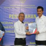Bupati Banjar Terima LHP Atas Pemeriksaan Kinerja Semester I Tahun 2022