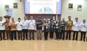 Paman Birin Hadiri Langsung Survey Akreditasi RSUD Ulin