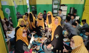 DPW Permata Ummat Kalimantan Selatan tasyakuran lolosnya Partai Ummat, Selasa (3/1/2023). (Foto: DPW Permata Ummat Kalimantan Selatan)