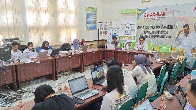 Rapat koordinasi pelaksanaan kegiatan Program YESS di tahun 2023. (Foto: Tim Ekspos SMK PP Negeri Banjarbaru)