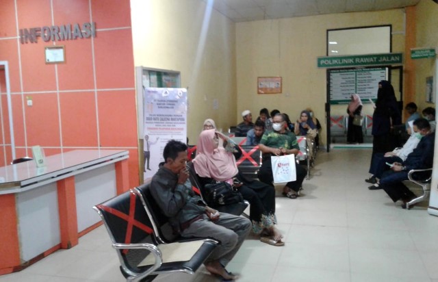 Layanan rawat jalan kini bukan hanya manual tapi bisa daftar online di RSUD Ratu Zalecha Martapura. (Foto: MC Kalsel/Katajari.com)
