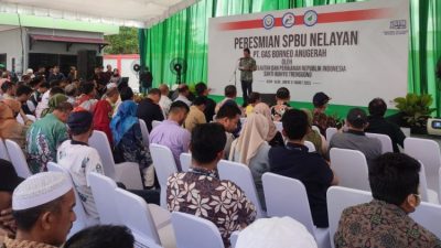 Menteri Kelautan dan Perikanan Resmikan SPBU Nelayan di Aluh aluh