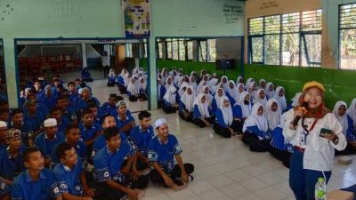 Training Skill Class Enterpreneurship bagi siswa Sekolah Menengah Tingkat Atas (SMTA) dilaksanakan untuk SMAN 1 Mataraman dan SMKN 1 Simpang Empat, Rabu (17/5/2023). (Foto: Kominfo Kabupaten Banjar/Katajari.com)