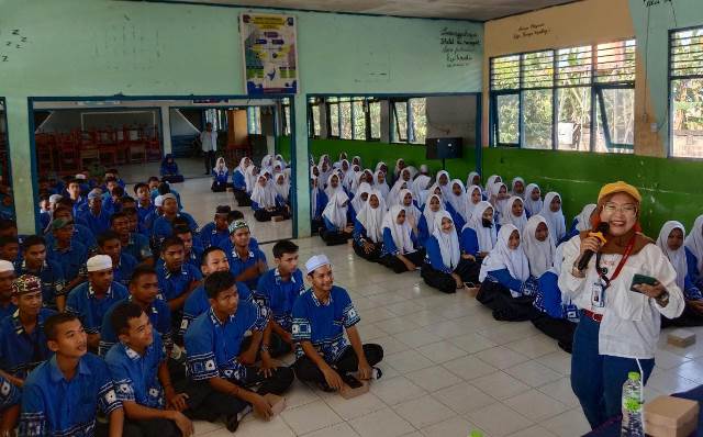 Training Skill Class Enterpreneurship bagi siswa Sekolah Menengah Tingkat Atas (SMTA) dilaksanakan untuk SMAN 1 Mataraman dan SMKN 1 Simpang Empat, Rabu (17/5/2023). (Foto: Kominfo Kabupaten Banjar/Katajari.com)
