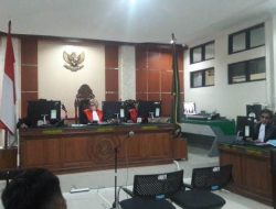 Tokk!! Hakim Buka Sidang Perdana Dugaan Pemalsuan Surat Nikah