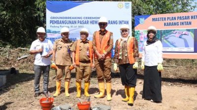 Bupati Saidi Meresmikan Pembangunan Pasar Hewan di Kecamatan Karang Intan