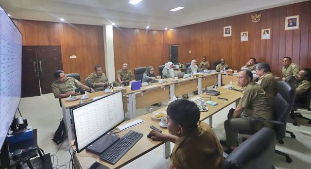 Rapat pembahasan persiapan kedatangan Dirjen Planologi Kehutanan dan Tata Lingkungan (PKTL) KLHK Hanif Faisol Nurofiq, Senin (14/8/2023) siang. (Foto: Dishut Kalsel/Katajari.com)