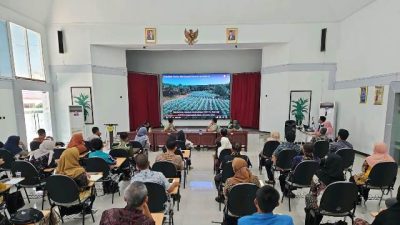 SMK-PPN Banjarbaru koordinasi bersama Dinas Pertanian Kabupaten Hulu Sungai Selatan (HSS) selaku District Implementation Team (DIT) dan Balai Penyuluhan Pertanian (BPP) selaku Business Development Service Providers (BDSP). (Foto: Tim Ekspos SMK PP Negeri Banjarbaru/Katajari.com)