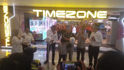 Wahana Baru permainan ketangkasan social Bowling di Timezone Qmall di Kota Banjarbaru. (Foto: Katajari.com)