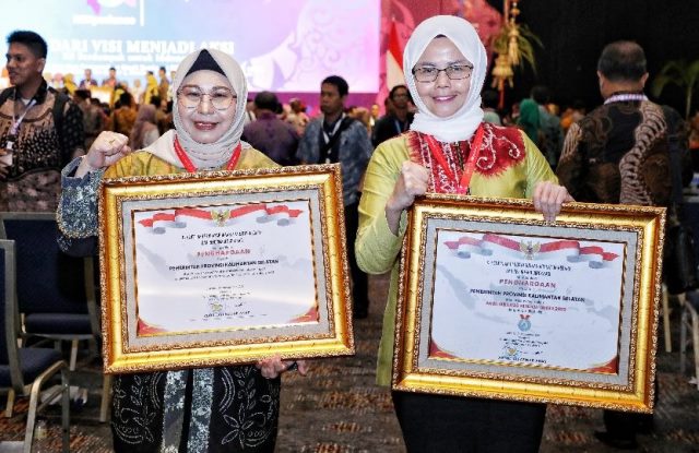 Pemerintah Provinsi Kalimantan Selatan berhasil menjadi satu-satunya provinsi di Indonesia yang membawa pulang dua penghargaan sekaligus. (Foto: Adpim Setdaprov Kalsel/Katajari.com)
