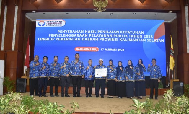 Pemerintah Kabupaten Banjar Provinsi Kalimantan Selatan memperoleh nilai 90,96 Kategori A Zona Hijau Predikat Kualitas Tertinggi Pelayanan Publik, Rabu (17/1/2024). (Foto: DKISP Kabupaten Banjar/Katajari.com)