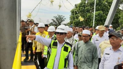 Gubernur Kalsel H Sahbirin Noor atau Paman Birin menyatakan akan melanjutkan pembangunan infrastruktur jalandari Jalan Martapura Lama menuju Jejangkit. (Foto: Adpim Setdaprov Kalsel/Katajari.com)