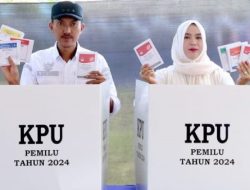 Saidi Mansyur Menyalurkan Hak Suara di TPS 005 Desa Madurejo