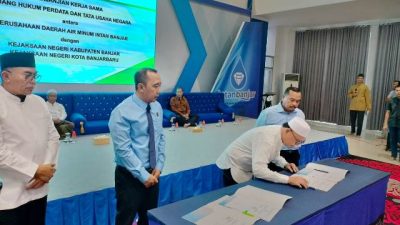 PT Air Minum Intan Banjar Kerja Sama Bidang Hukum Bersama Dua Kejaksaan