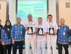 Wali Kota Banjarbaru Apresiasi Dua Nakes RSD Idaman Berprestasi