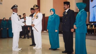 Paman Birin Kukuhkan Masa Jabatan 214 Kepala Desa di Kabupaten Hulu Sungai Utara
