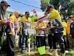 Turdes di Kecamatan Kurau Ditandai Dengan Penanaman Bibit Pohon