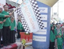 Wakil Bupati Kabupaten Banjar Melepas Peserta Jalan Sehat HUT RSPI