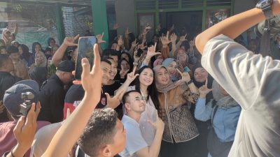 Lisa Halaby Blusukan Bersama Raffi dan Nagita