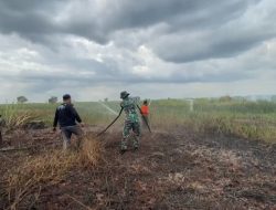 Posko Siaga Karhutla di Kecamatan Martapura Barat Tangani Bencana di Desa Sungai Batang