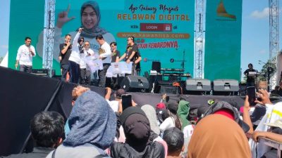 Mualaf Ini Meraih Hadiah Umrah Dari Lisa Halaby Melalui Fun Walk Kemerdekaan