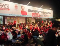 Meriahnya Lisa dan Wartono Nobar Pertandingan Indonesia Lawan Australia