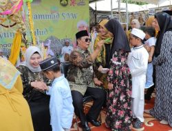 Paman Birin dan Acil Odah Ikut Baayun Maulud di Museum Lambung Mangkurat