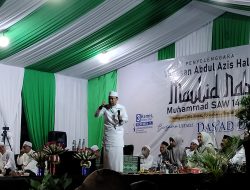 Ustaz Das’ad Latif Tausiyah Serius Dalam Canda