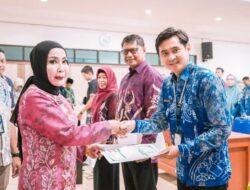 Nurliani Serahkan SK Kenaikan Pangkat Bagi ASN Kota Banjarbaru